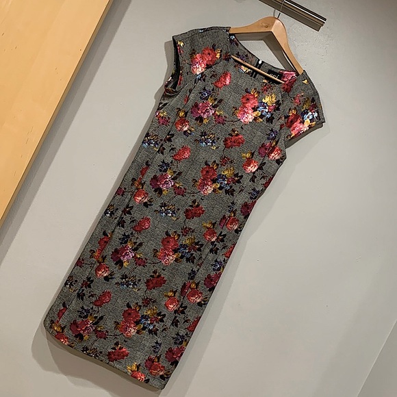 💕 ECI New York STRETCH sheath dress - Picture 3 of 8